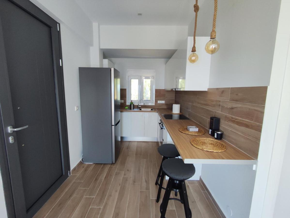 Evilenia Luxury Apartments Каламата Екстер'єр фото